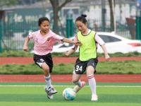 乐鱼体育全站-独特分析：女子足球运动员的训练模式